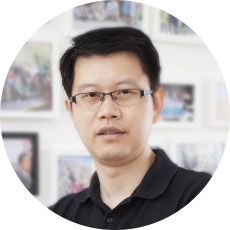 严挺照片